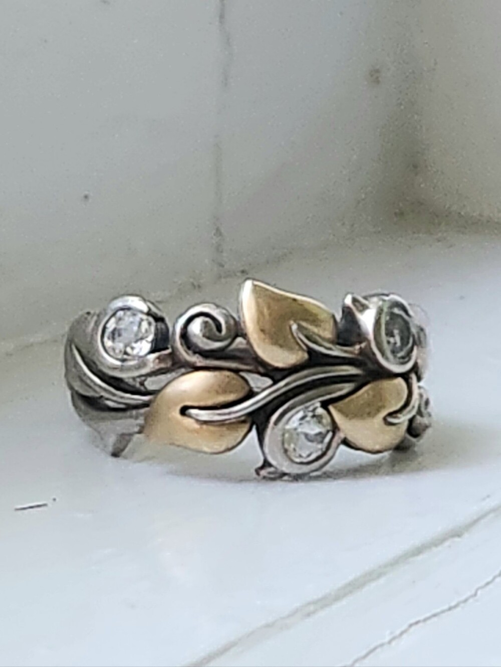 BARBARA BIXBY 18K STERLING VINE & WHITE TOPAZ RING SIZE 8